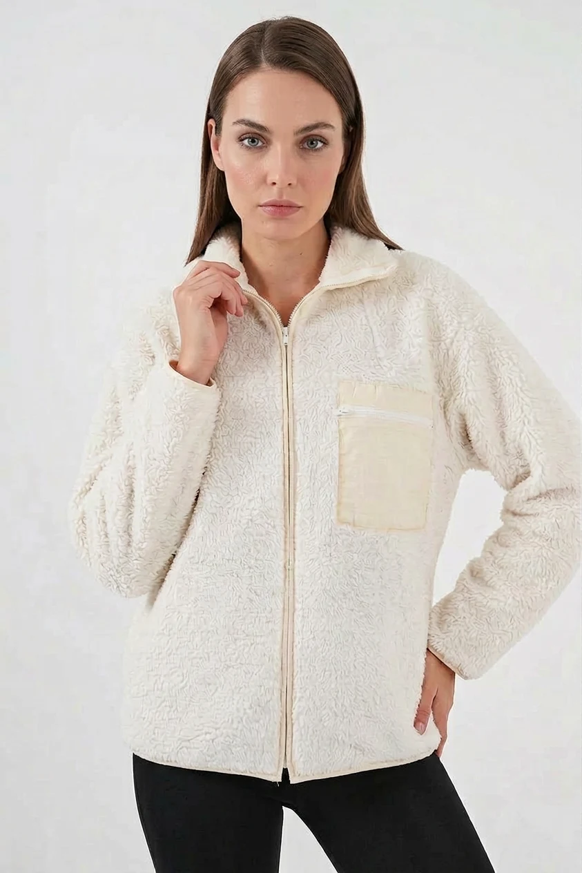 Kadın Dik Yaka Fermuarlı Oversize Cep Detaylı Bej Ceket