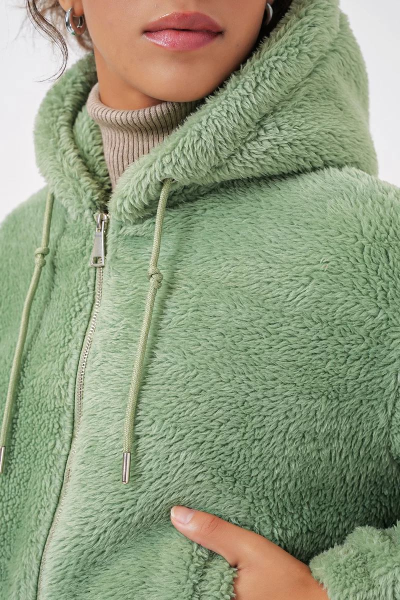 Kadın Kapüşonlu Crop Peluş Çağla Yeşili Ceket