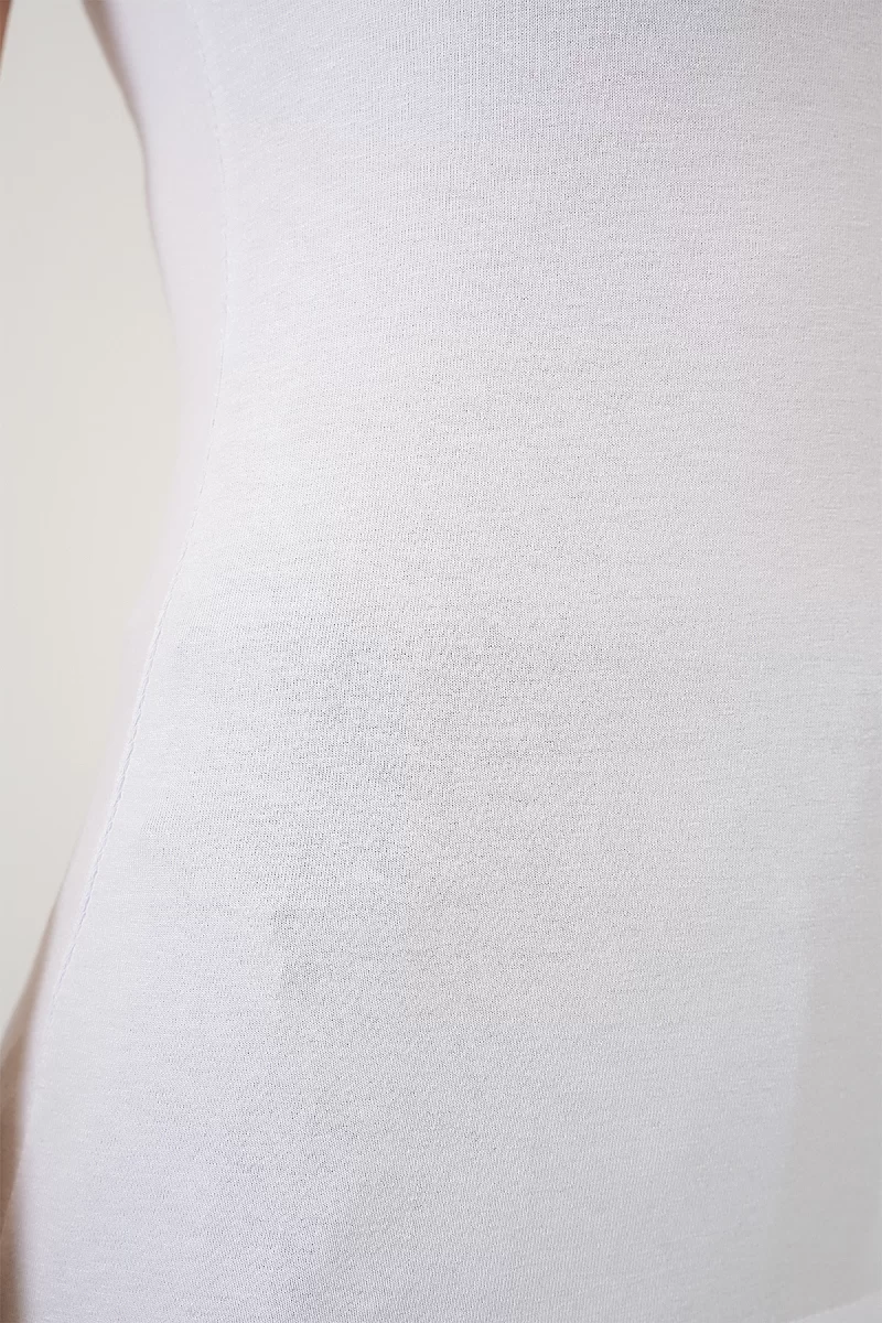 Kadın Yuvarlak Yaka Kolsuz Viskon Beyaz Body
