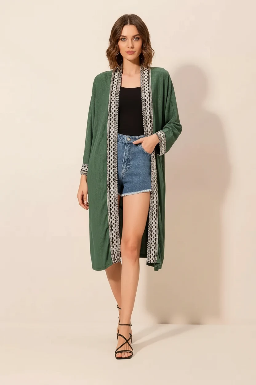 Kadın V Yaka Kuşaklı Nakışlı Kol Detayı Zümrüt Yeşili Kimono