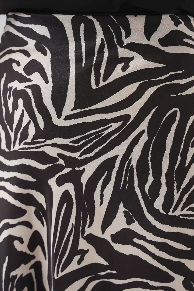 Kadın Zebra Desenli Saten Açık Bej Etek