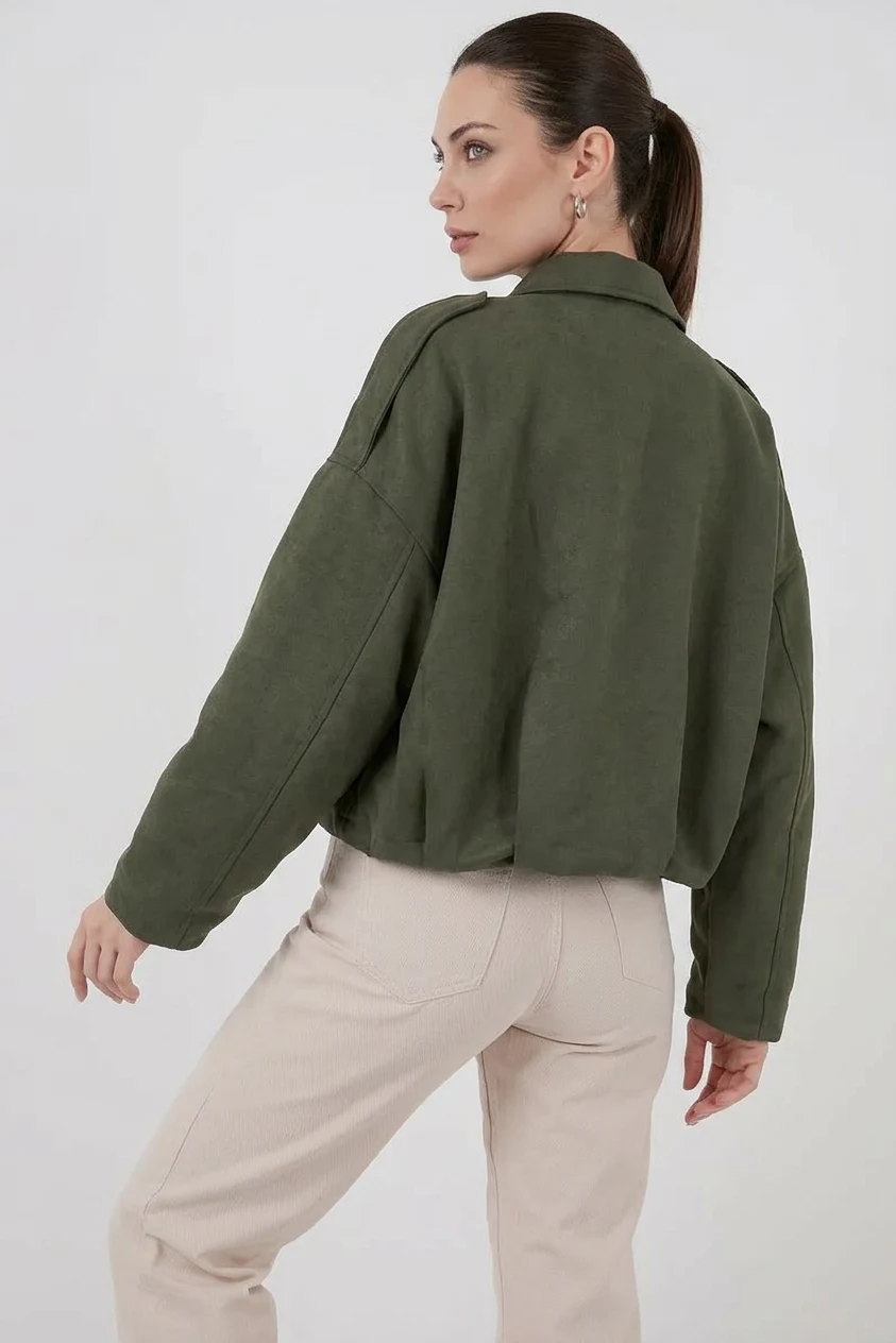 Kadın Klasik Yaka Oversize Kesim Omuz Detaylı Haki Ceket