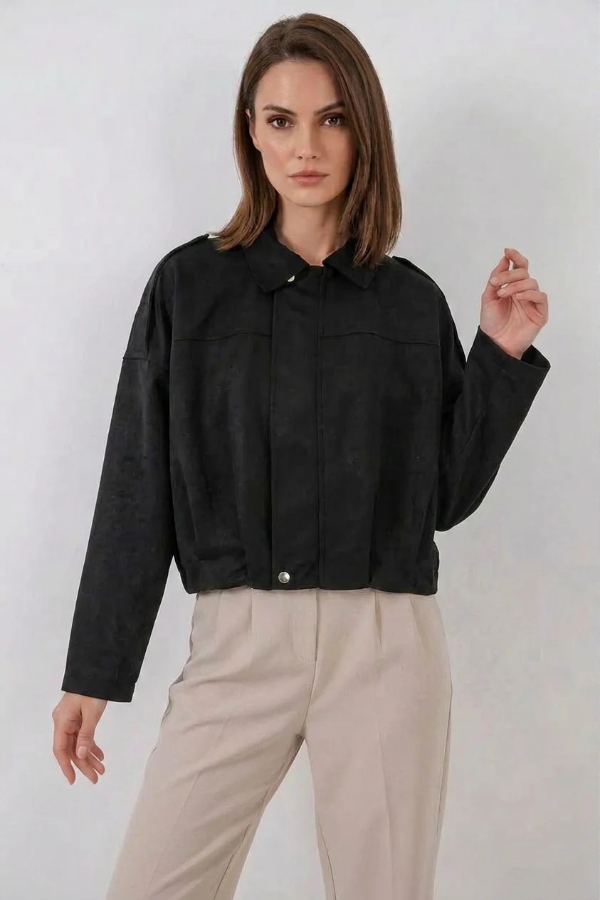 Kadın Klasik Yaka Oversize Omuz Detaylı Siyah Ceket