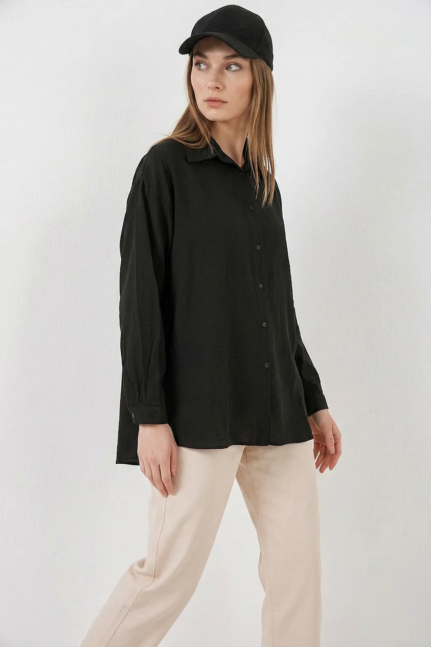 Kadın Oversize Kesim Pamuklu Siyah Gömlek