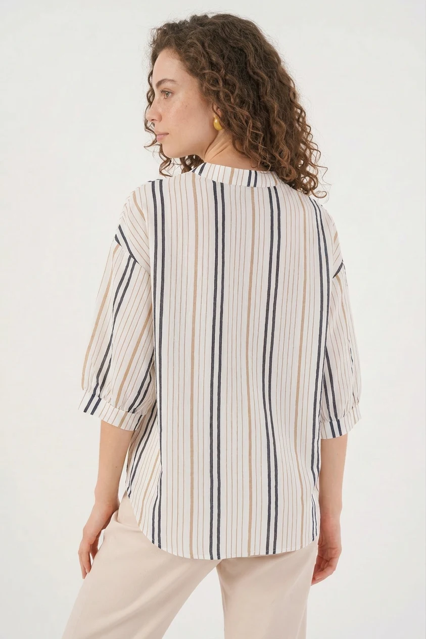 Kadın V Yaka Oversize Çizgili Bej Bluz