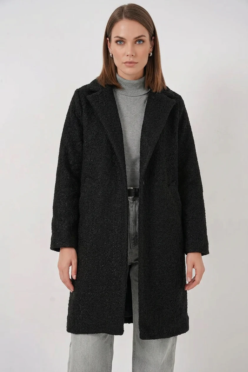 Kadın Kemerli Yaka Oversize Kaşe Siyah Kaban