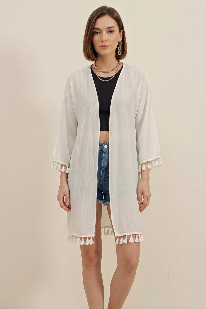 Kadın V Yaka Fırfırlı Püsküllü Kenar Beyaz Kimono