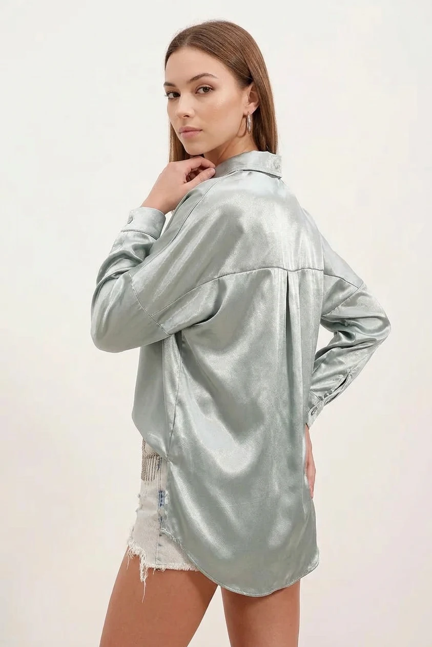 Kadın Oversize Kesim Saten Çağla Yeşili Gömlek