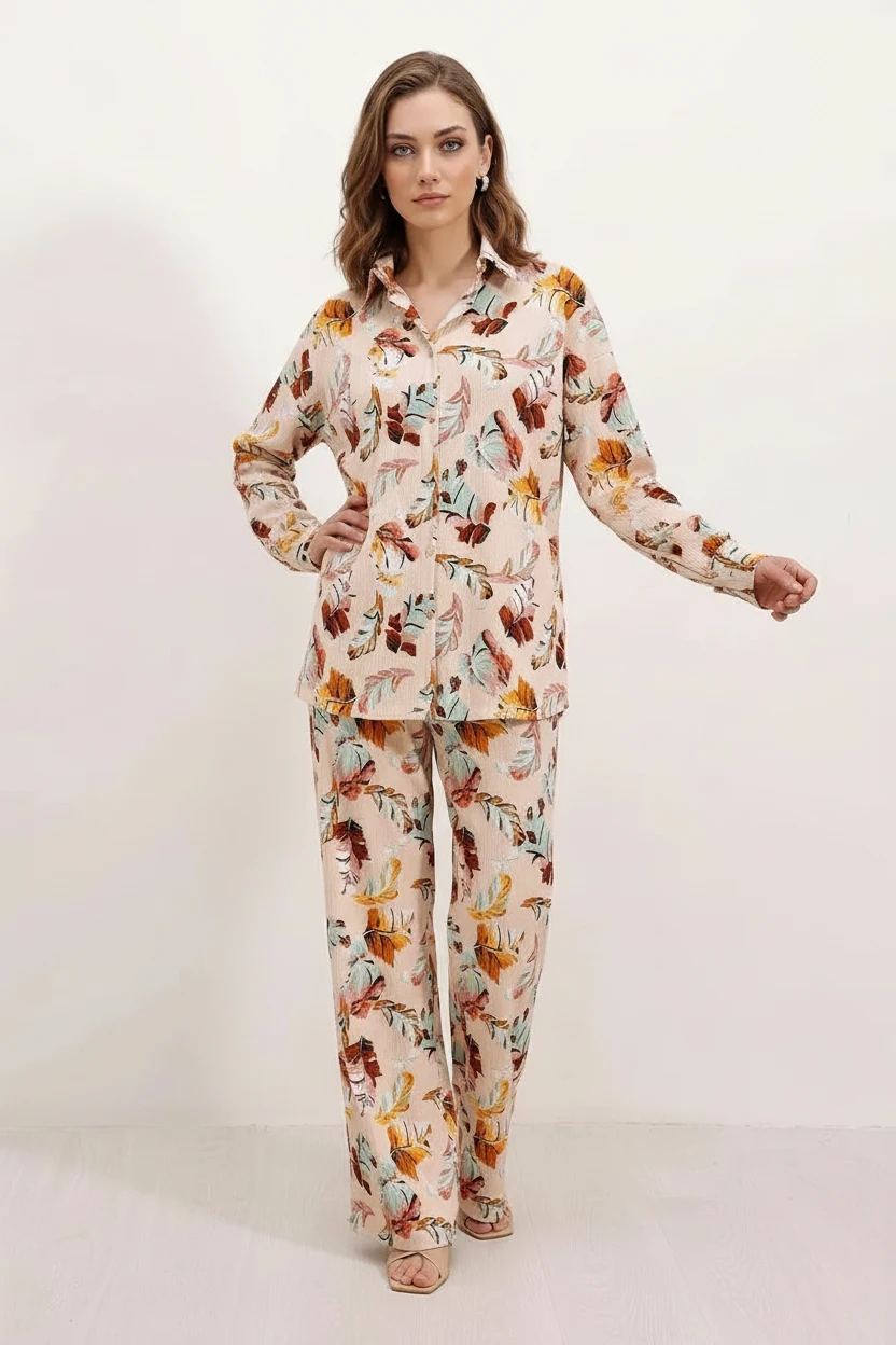 Kadın Gömlek Yaka Oversize Çiçek Desenli Krem İkili Takım
